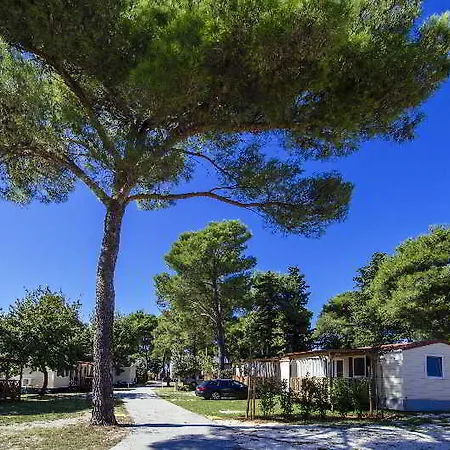Ξενοδοχείο Village Zaton
